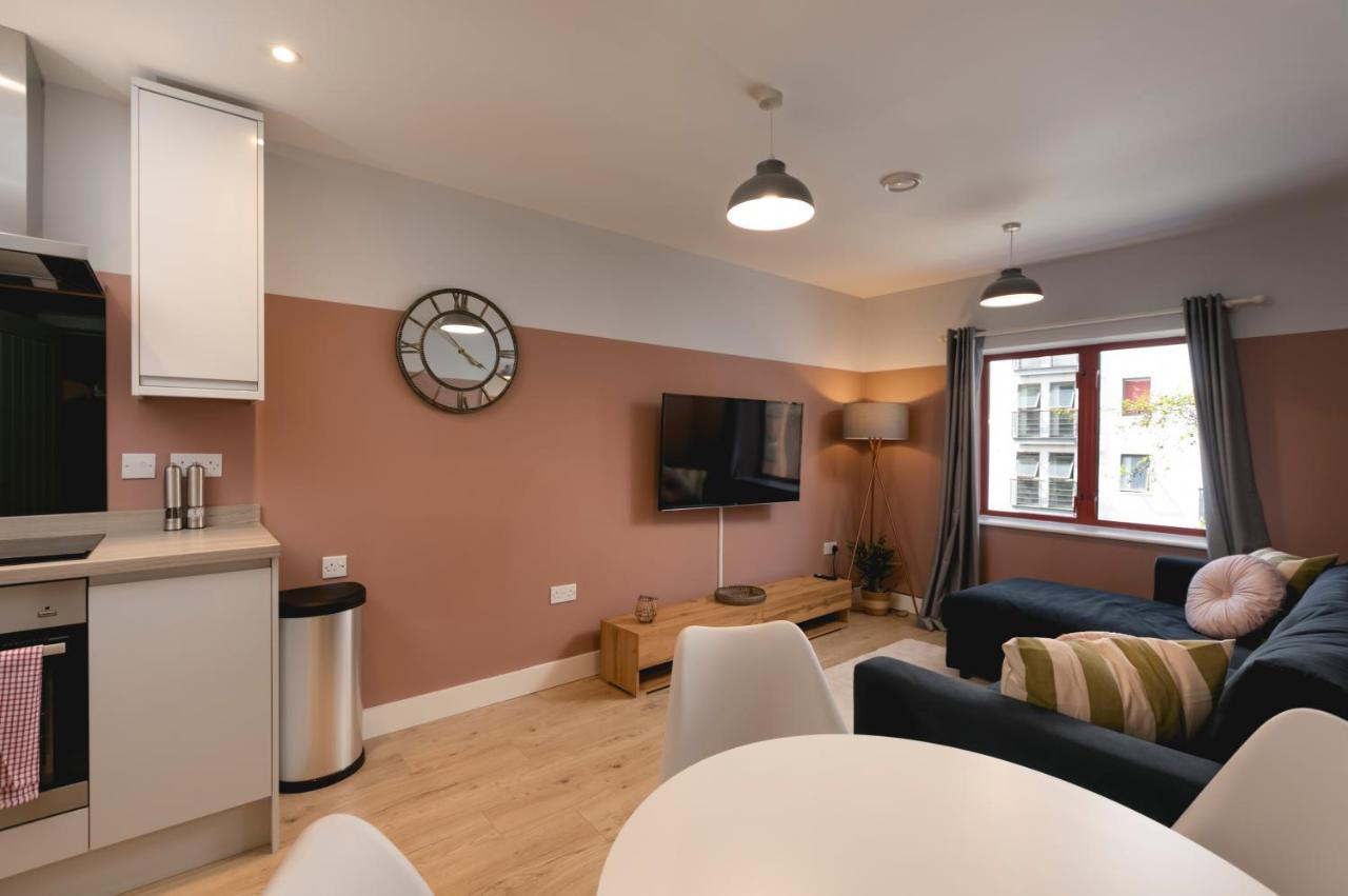Wesley Gate Apartments - By Hostly Reading Exteriér fotografie