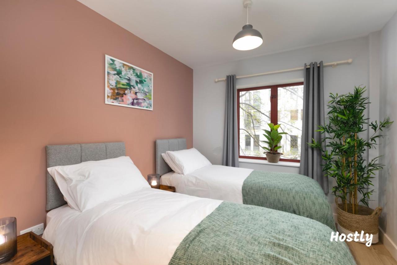Wesley Gate Apartments - By Hostly Reading Exteriér fotografie