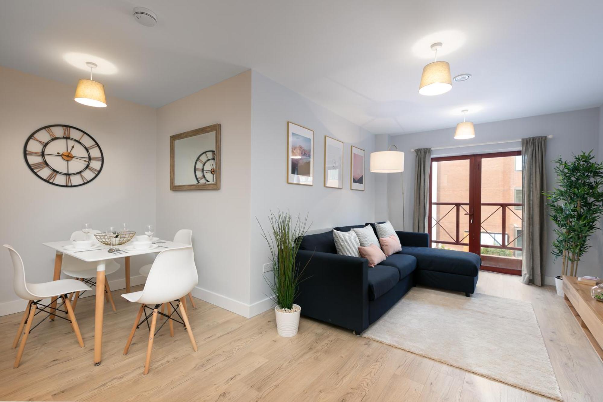 Wesley Gate Apartments - By Hostly Reading Exteriér fotografie